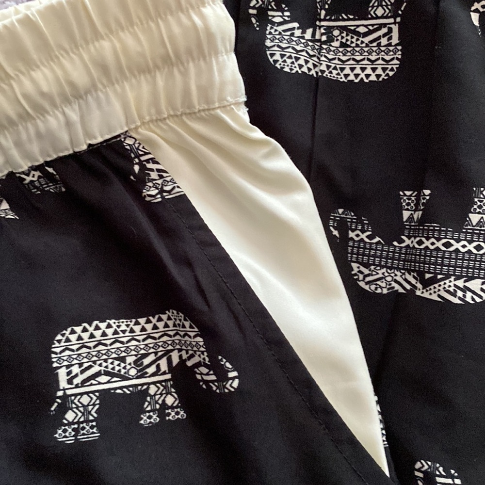 Silky elephant pant - Picture 3 of 3